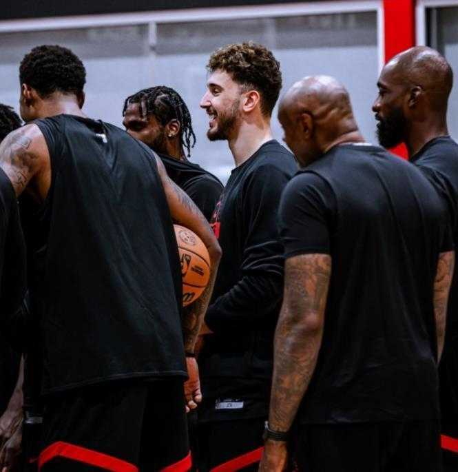 火箭对阵鹈鹕！伤病情况出炉：客队范乔丹+亚当斯缺阵，主队2人出战成疑